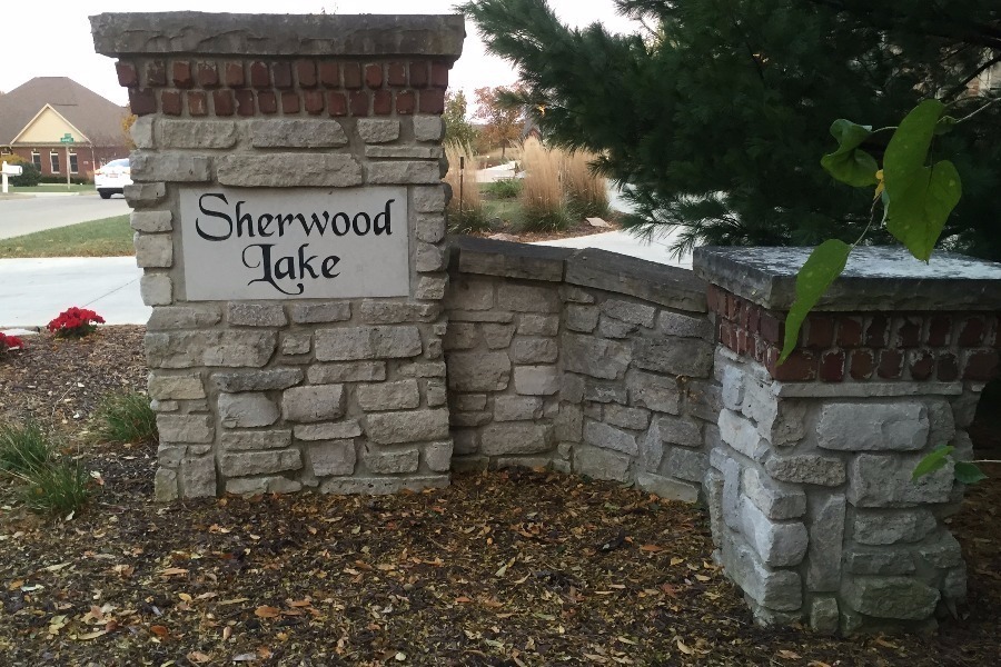 Sherwood Lake