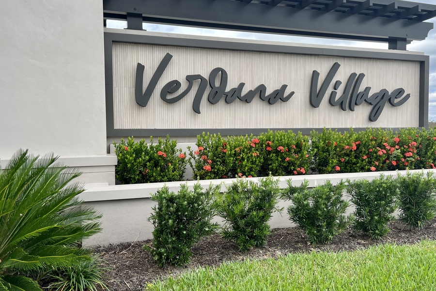 Verdana Village