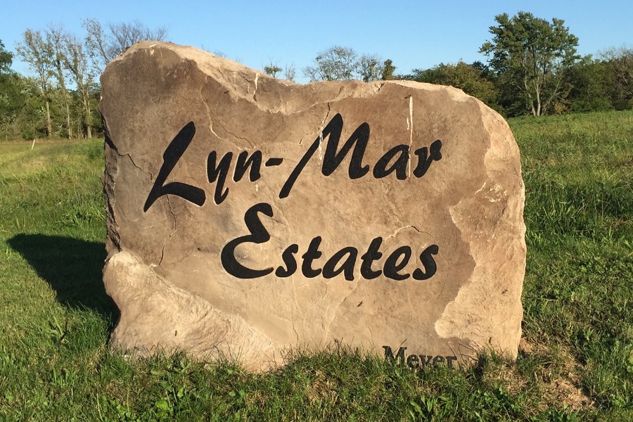 Lyn-Mar Estates